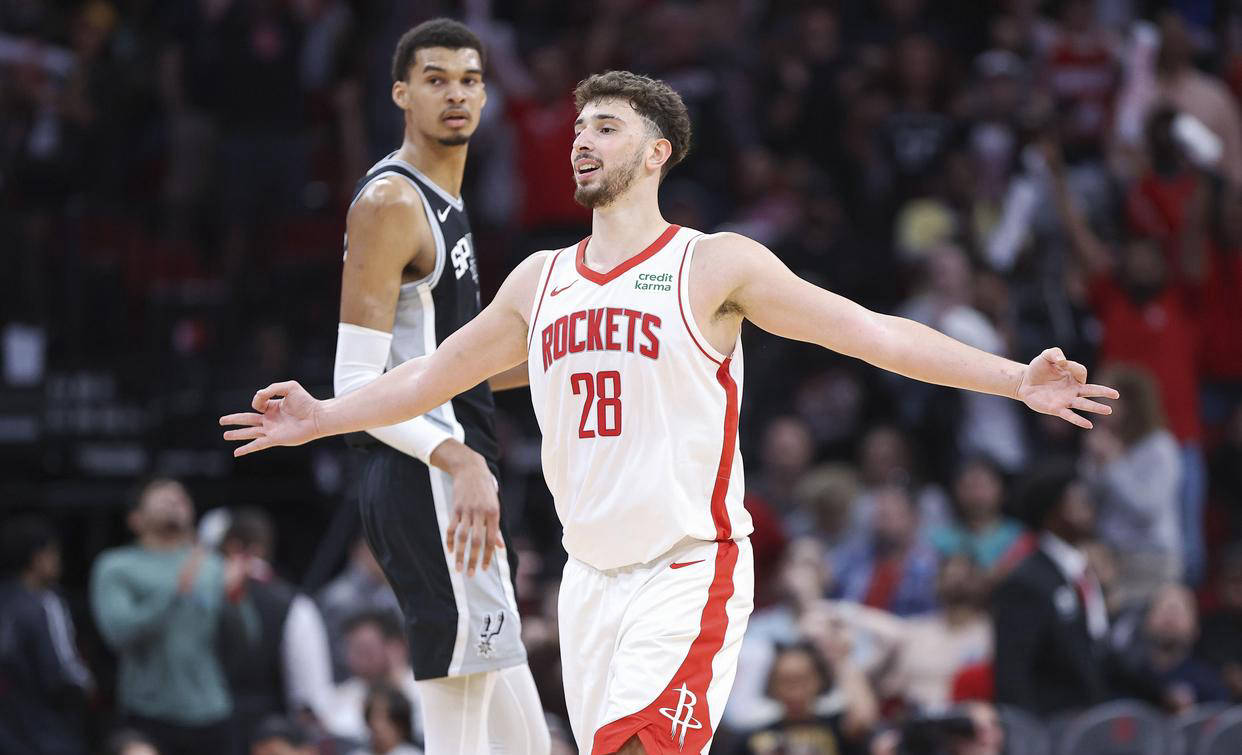 比萨vs克雷莫内塞：夸德拉多、恩佐拉首发，瓦尔迪、米卡伊尔-法耶出战（比萨迎战克雷莫内塞：夸德拉多、恩佐拉先发，瓦尔迪携米卡伊尔-法耶出战）