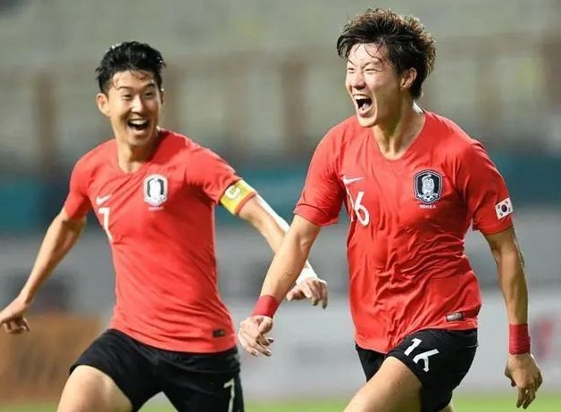 葡萄牙11月大名单：C罗领衔，菲利克斯、莱奥、B费在列